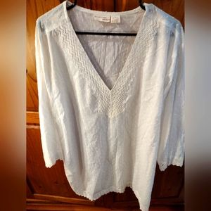 Beaches & Boho white long sleeve beach cover up, size 3X.